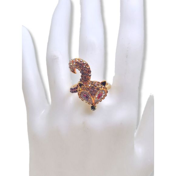 Pavé Round Golden Red White Crystal GoldTone Fox Ring Size 10 - Picture 6 of 6